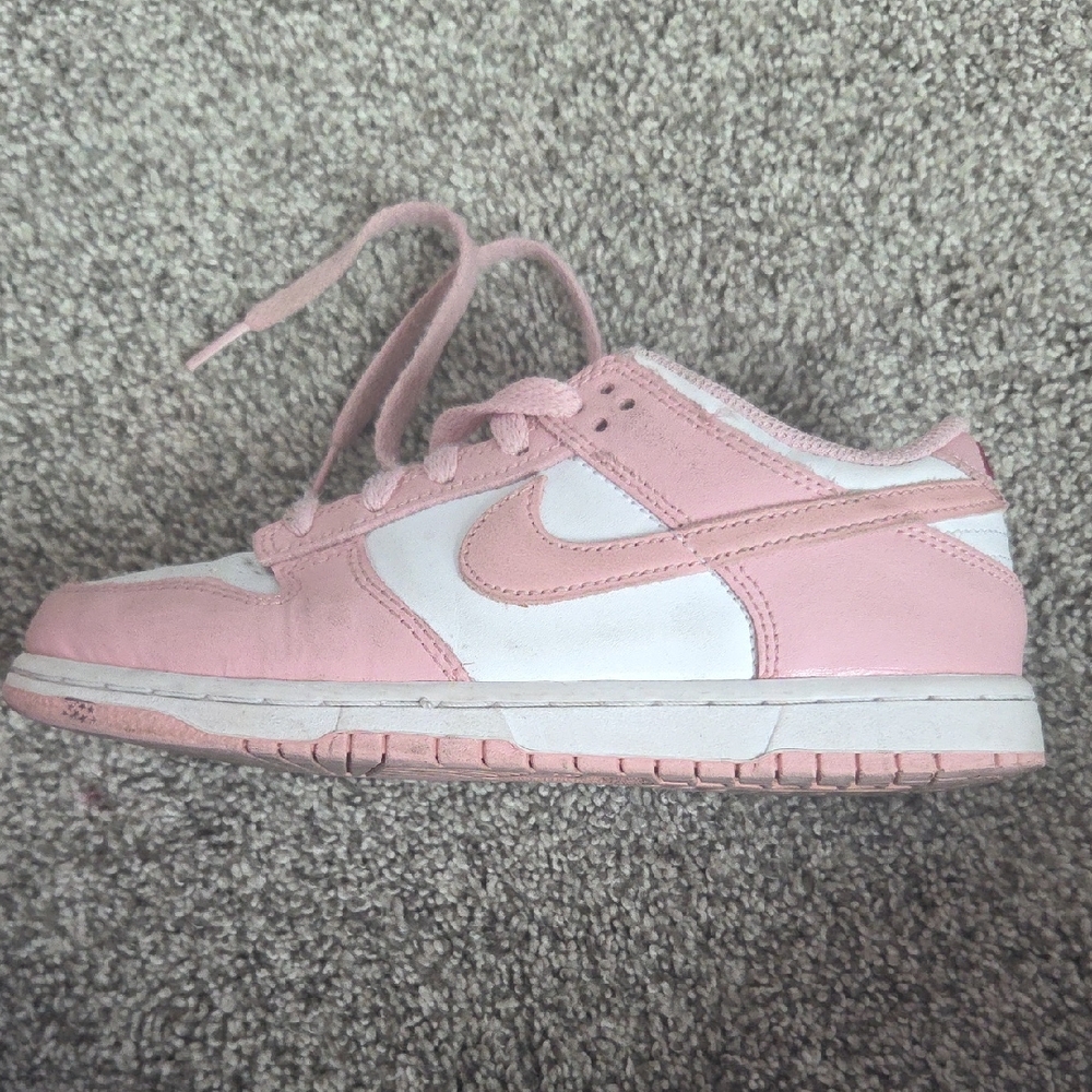 Nike Kids Pink and White Low-Top Sneakers